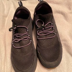 Columbia woman’s shoes